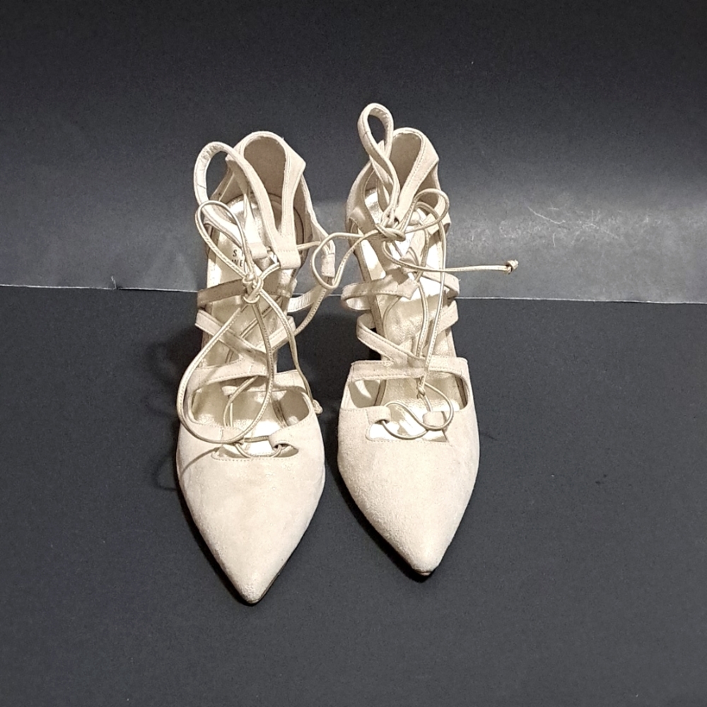 Stuart Weitzman Cream Excite Suede Lace Up Pointed Toe Stiletto Heels Si…